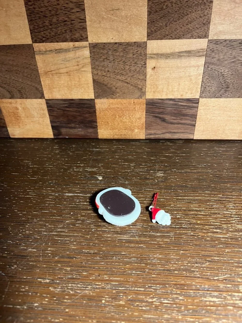 Hallmark Santa Magnet and Mini Santa Pin A564